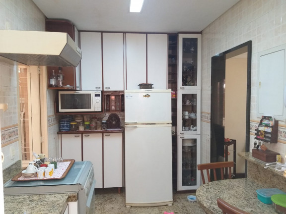 Imagem Casa com 3 Quartos à Venda, 215 m² em Jardim Aeroporto - São Paulo