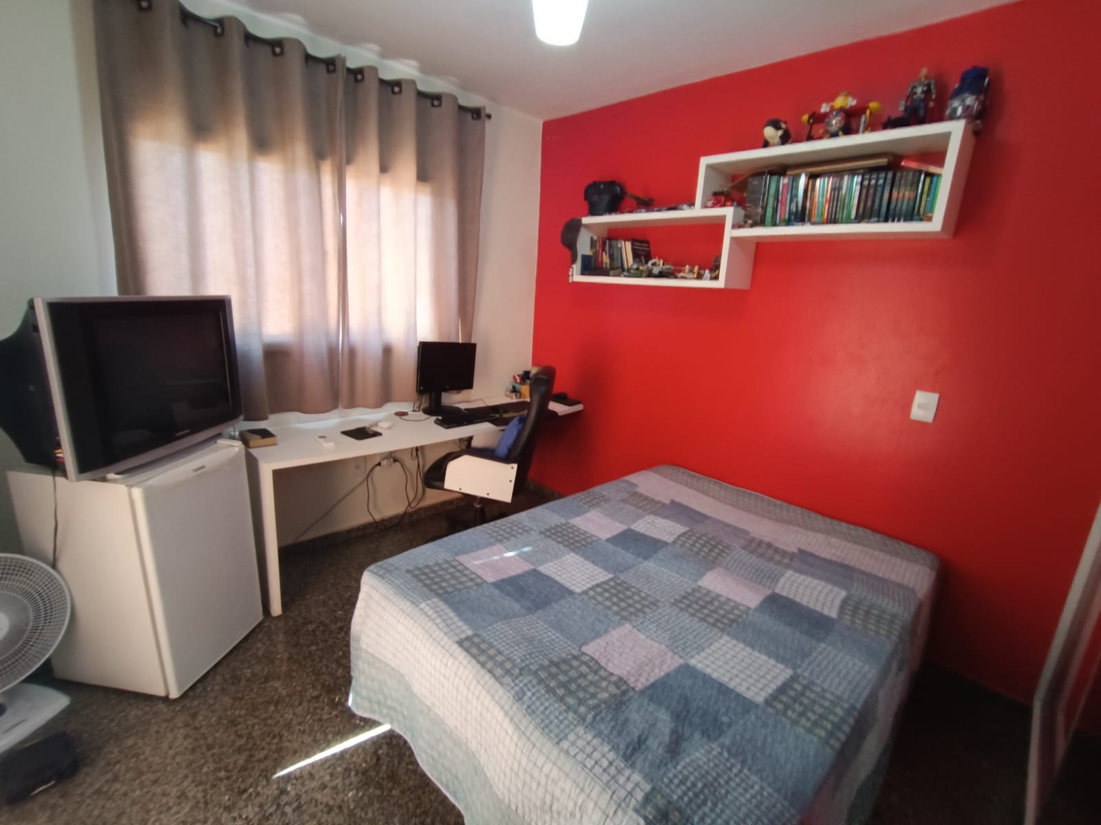 Imagem Casa de Condomínio com 3 Quartos à Venda, 383 m²em Sítios Santa Luzia - Aparecida de Goiânia