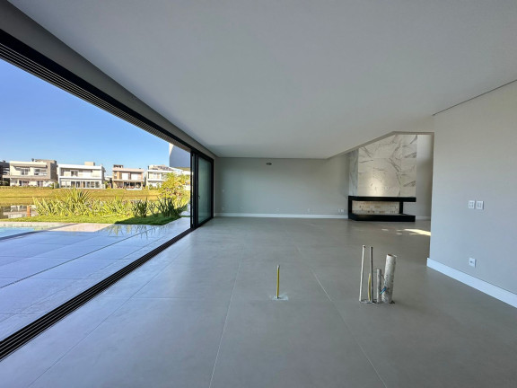 Imagem Casa de Condomínio com 4 Quartos à Venda, 250 m²em Zona Nova - Capão da Canoa