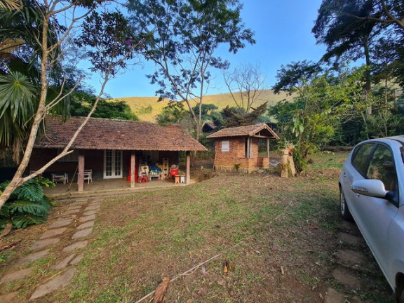 Imagem Casa com 4 Quartos à Venda, 179 m² em Jardim Salaco - Teresópolis Imagem Casa com 4 Quartos à Venda, 179 m² em Jardim Salaco - Teresópolis
