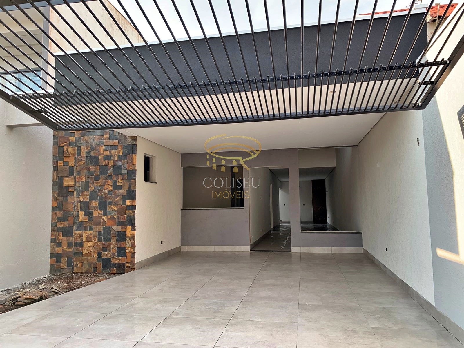 Casa com 3 Quartos à Venda, 107 m²em Jardim Paris VI - Maringá
