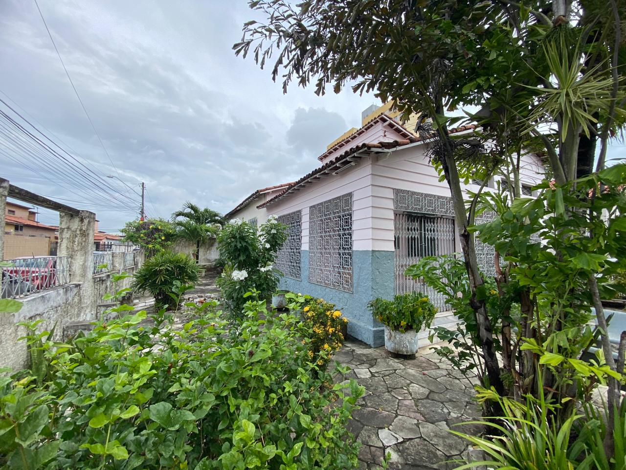 Casa com 3 Quartos à Venda, 493 m² em Farias Brito - Fortaleza