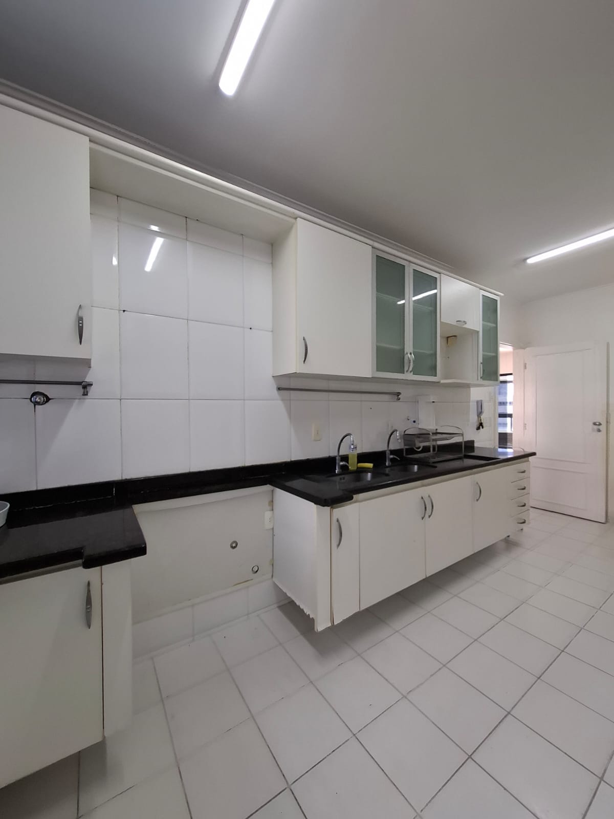 Imagem Apartamento com 4 Quartos à Venda, 224 m² em Pituba - Salvador Imagem Apartamento com 4 Quartos à Venda, 224 m² em Pituba - Salvador