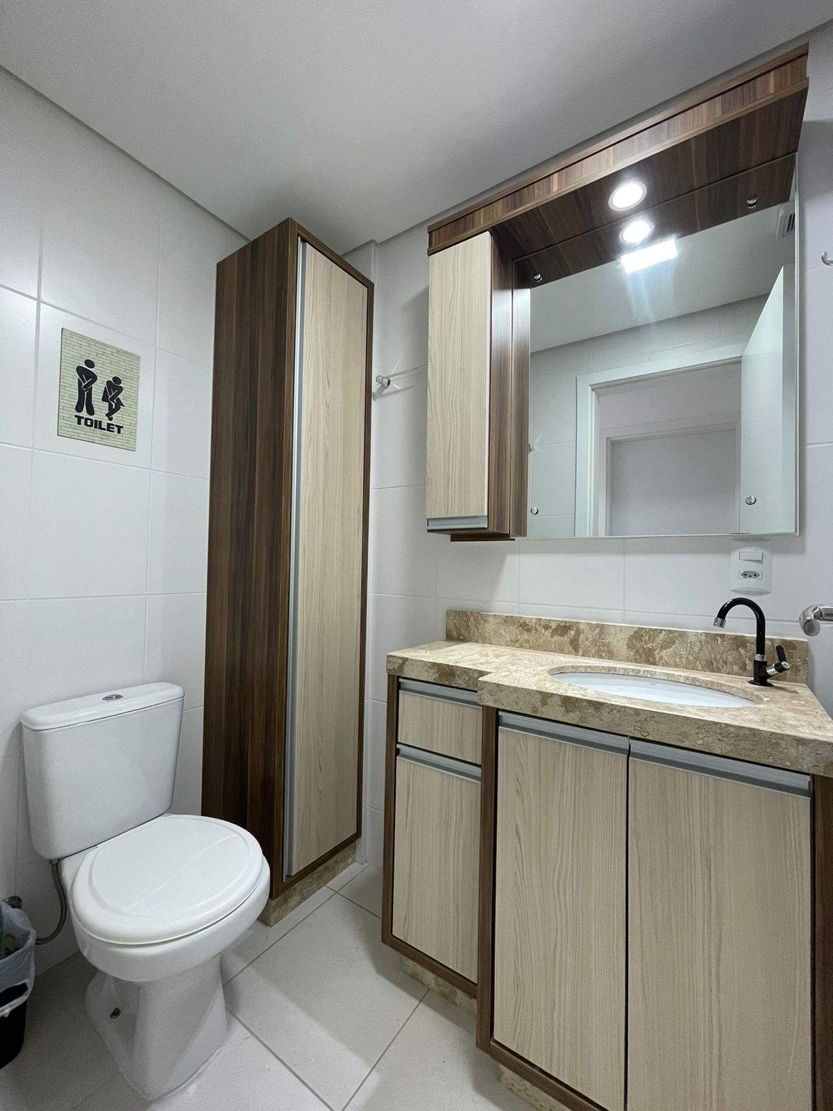 Imagem Apartamento com 2 Quartos à Venda, 74 m²em Canasvieiras - Florianópolis
