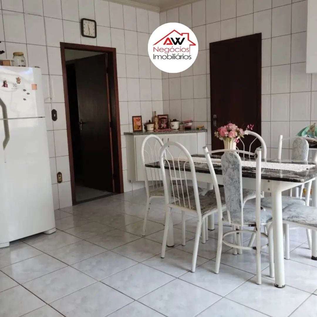 Imagem Casa com 3 Quartos à Venda, 486 m² em Sevilha (2ª Seção) - Ribeirão das Neves