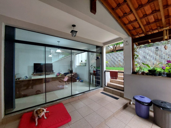 Imagem Casa com 3 Quartos à Venda, 238 m² em Centro - Diadema