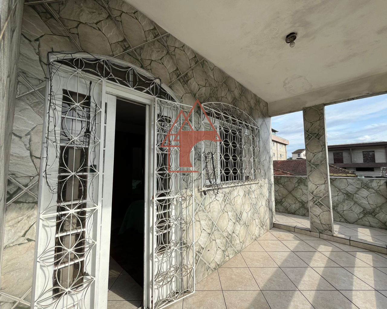 Imagem Sobrado com 3 Quartos à Venda, 148 m²em Vila Nova - Cubatão
