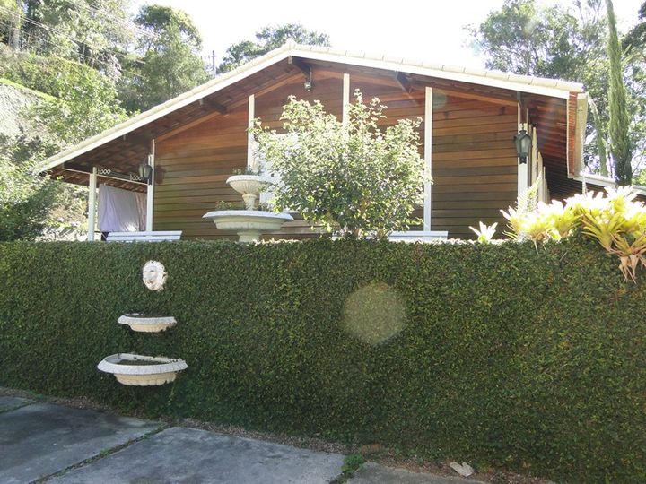 Imagem Casa com 4 Quartos à Venda, 250 m² em Várzea - Teresópolis