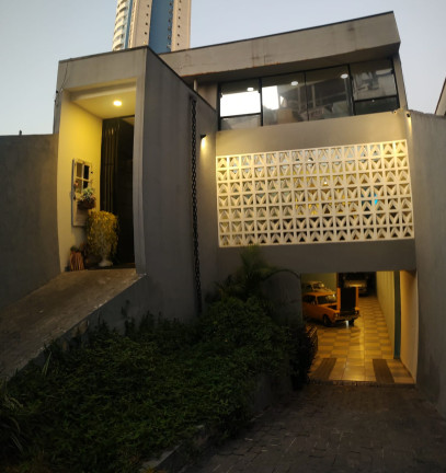 Casa com 6 Quartos à Venda, 170 m² em Vila Anglo Brasileira - São Paulo