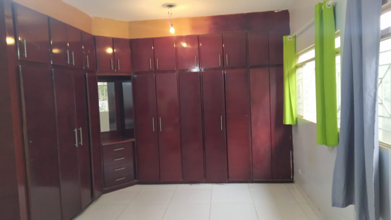 Imagem Sobrado com 4 Quartos à Venda, em Jardim Ipiranga - Aparecida de Goiânia Imagem Sobrado com 4 Quartos à Venda, em Jardim Ipiranga - Aparecida de Goiânia