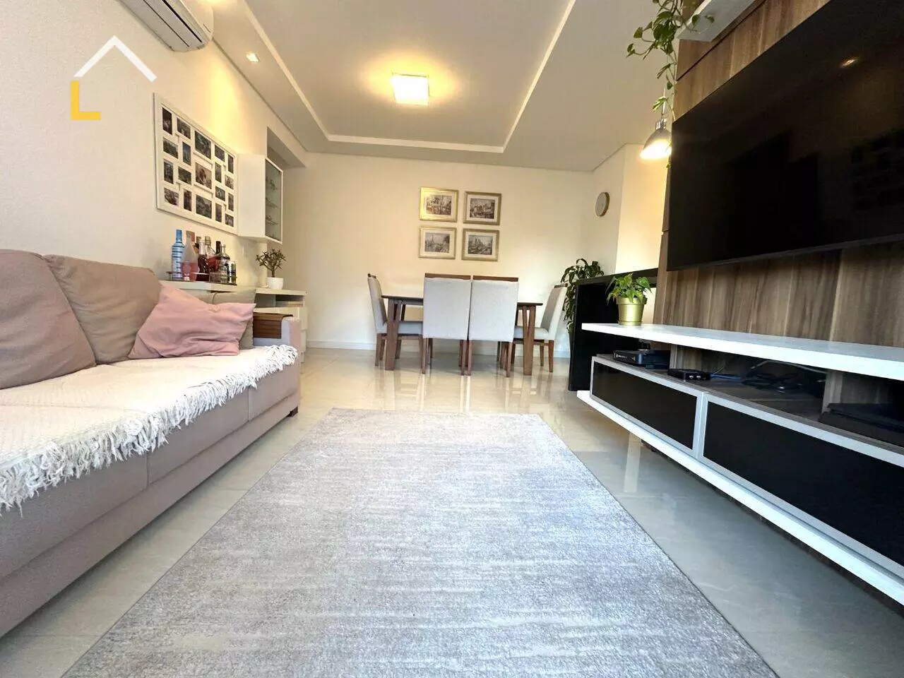 Imagem Apartamento com 3 Quartos à Venda, 98 m²em Floresta - Joinville