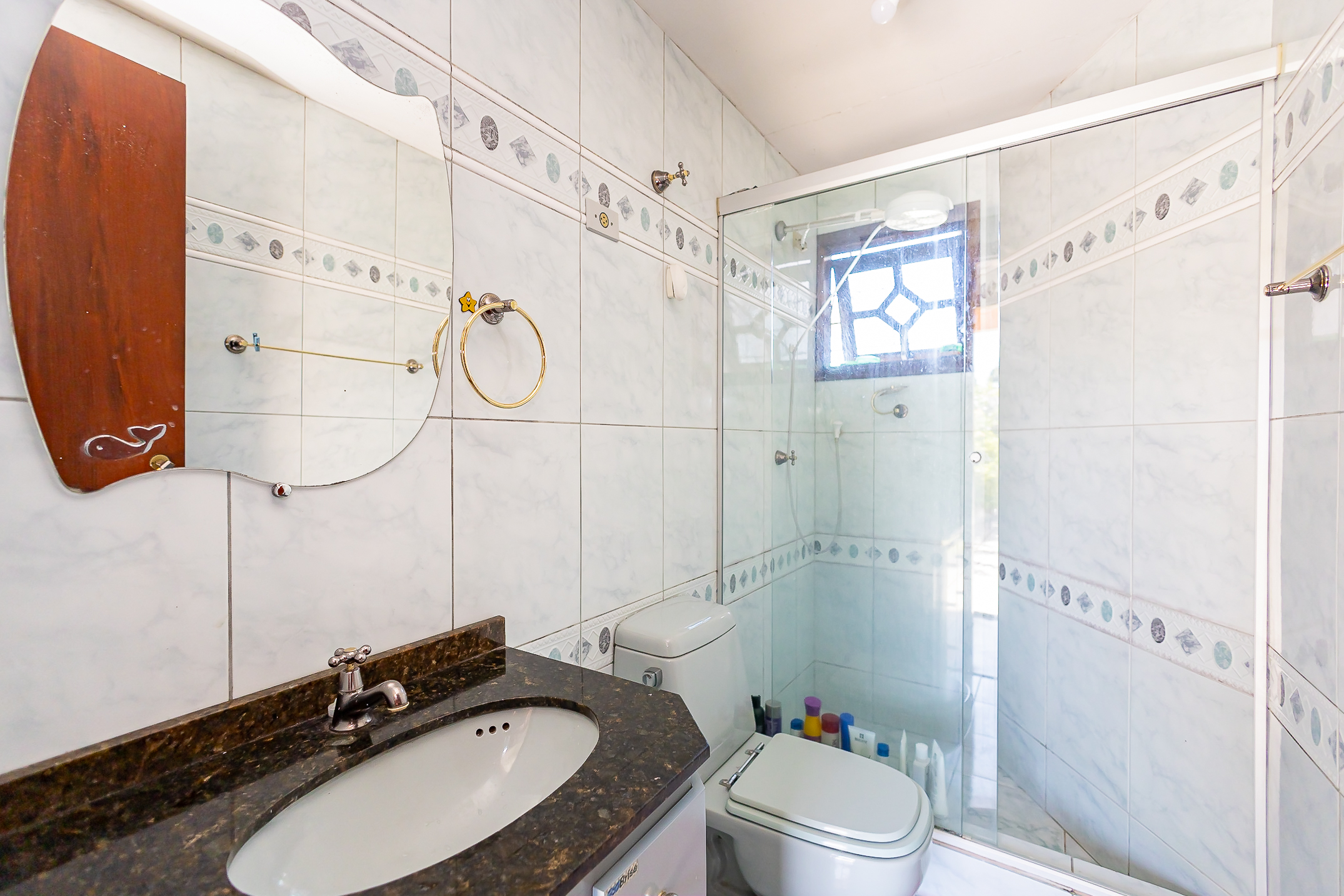 Imagem Casa com 3 Quartos à Venda, 209 m²em Campina do Siqueira - Curitiba Imagem Casa com 3 Quartos à Venda, 209 m²em Campina do Siqueira - Curitiba