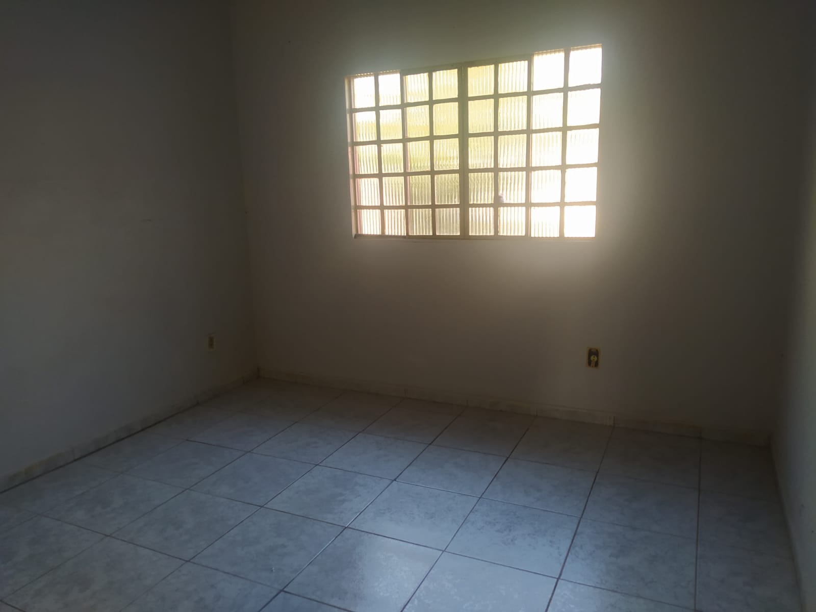 Imagem Casa com 2 Quartos à Venda, 75 m² em Industrial Santo Antônio - Aparecida de Goiânia Imagem Casa com 2 Quartos à Venda, 75 m² em Industrial Santo Antônio - Aparecida de Goiânia