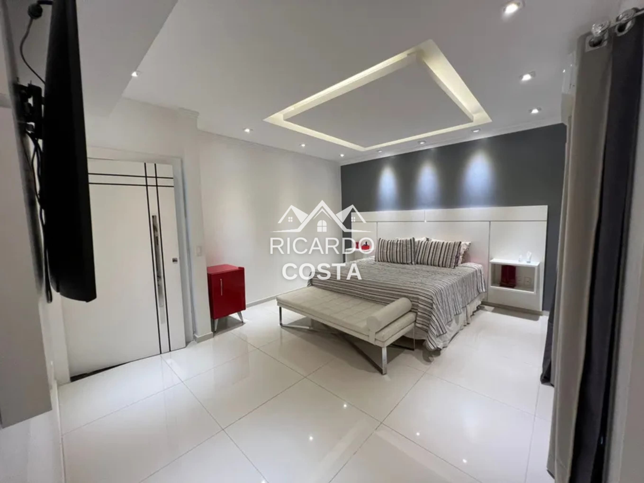Imagem Casa de Condomínio com 3 Quartos à Venda ou Locação, 310 m² em Jacarepaguá - Rio de Janeiro Imagem Casa de Condomínio com 3 Quartos à Venda ou Locação, 310 m² em Jacarepaguá - Rio de Janeiro