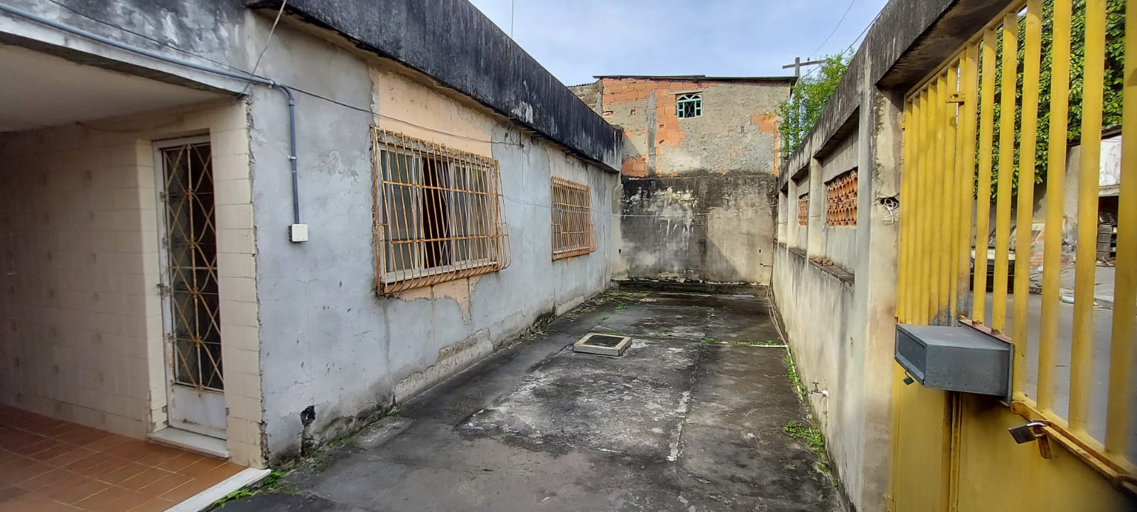 Imagem Casa com 2 Quartos à Venda, 556 m²em Colubande - São Gonçalo Imagem Casa com 2 Quartos à Venda, 556 m²em Colubande - São Gonçalo