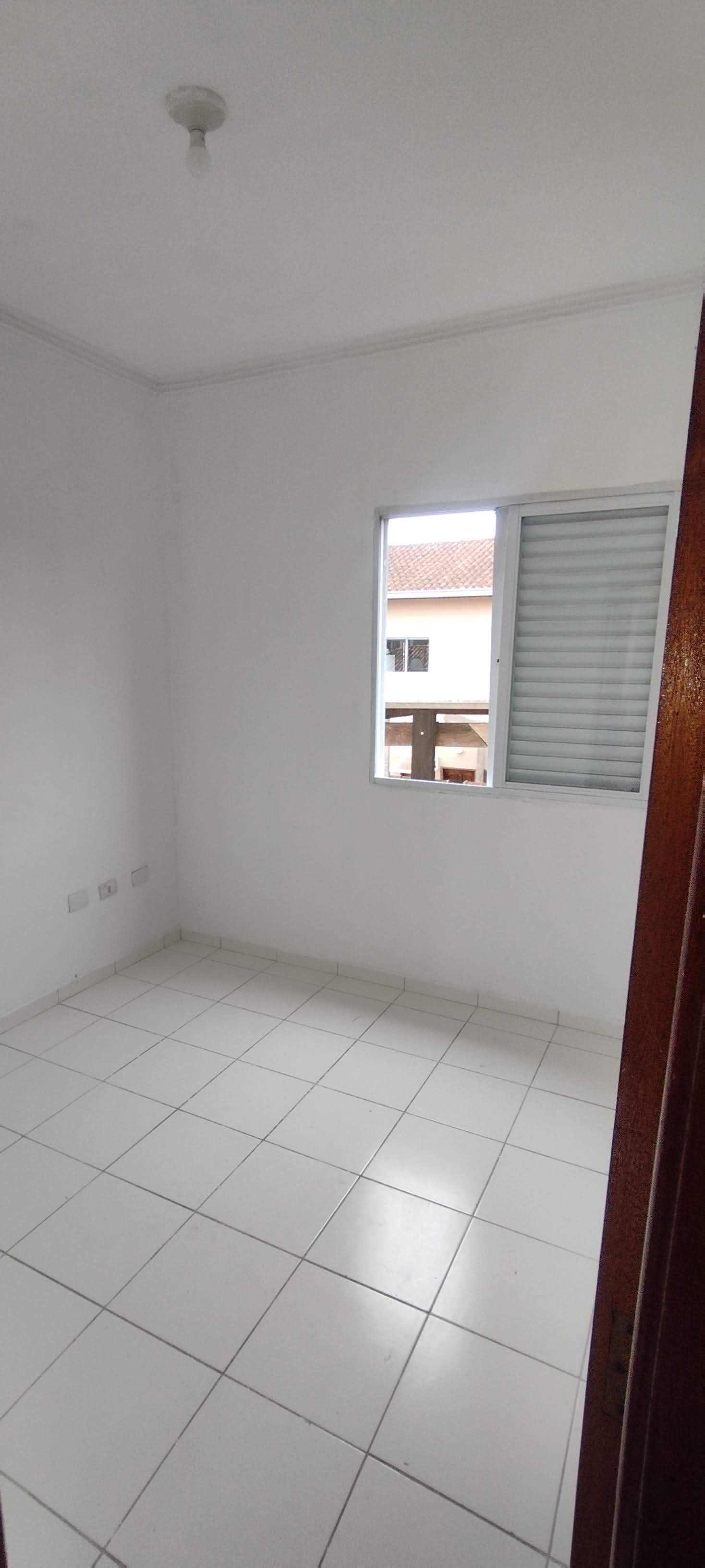 Imagem Casa de Condomínio com 2 Quartos à Venda ou Locação, 51 m² em Princesa - Praia Grande