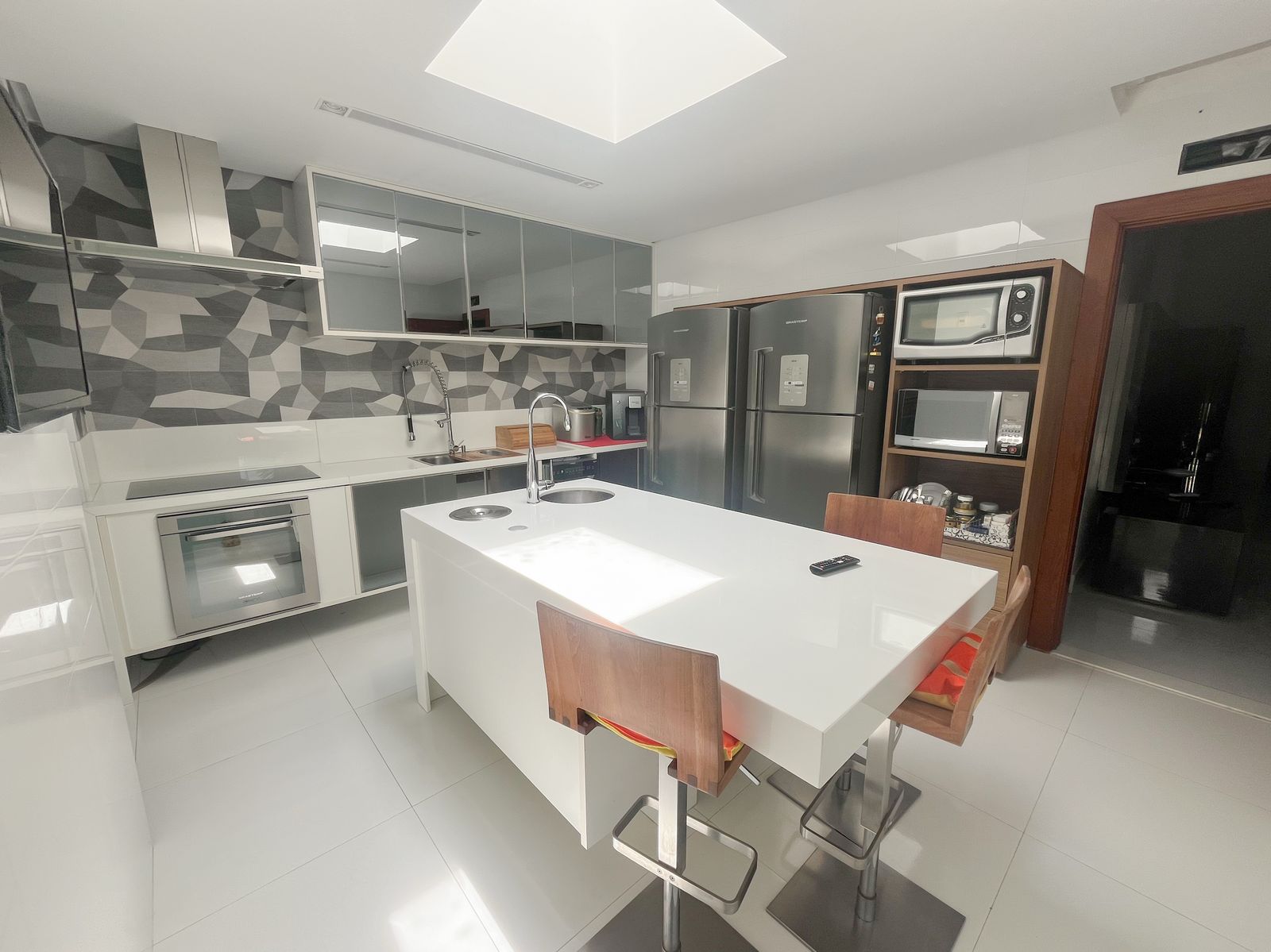 Imagem Casa de Condomínio com 4 Quartos à Venda, 415 m² em Vale do Landirana (Abrantes) - Camaçari Imagem Casa de Condomínio com 4 Quartos à Venda, 415 m² em Vale do Landirana (Abrantes) - Camaçari