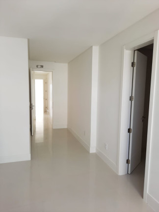 Imagem Apartamento com 3 Quartos à Venda, 157 m² em Centro - Balneário Camboriú Imagem Apartamento com 3 Quartos à Venda, 157 m² em Centro - Balneário Camboriú