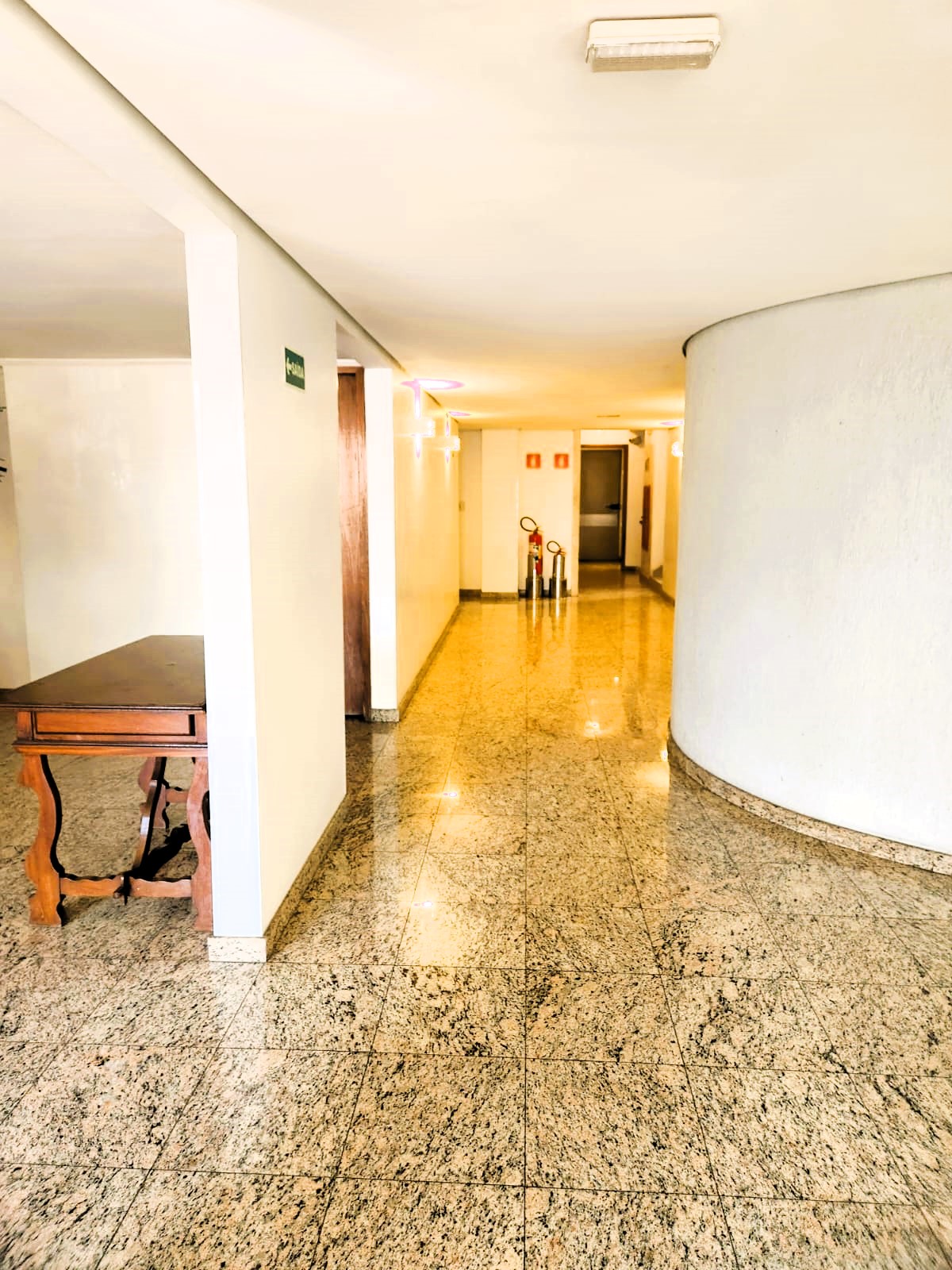Imagem Apartamento com 2 Quartos à Venda, 90 m²em Consolação - São Paulo