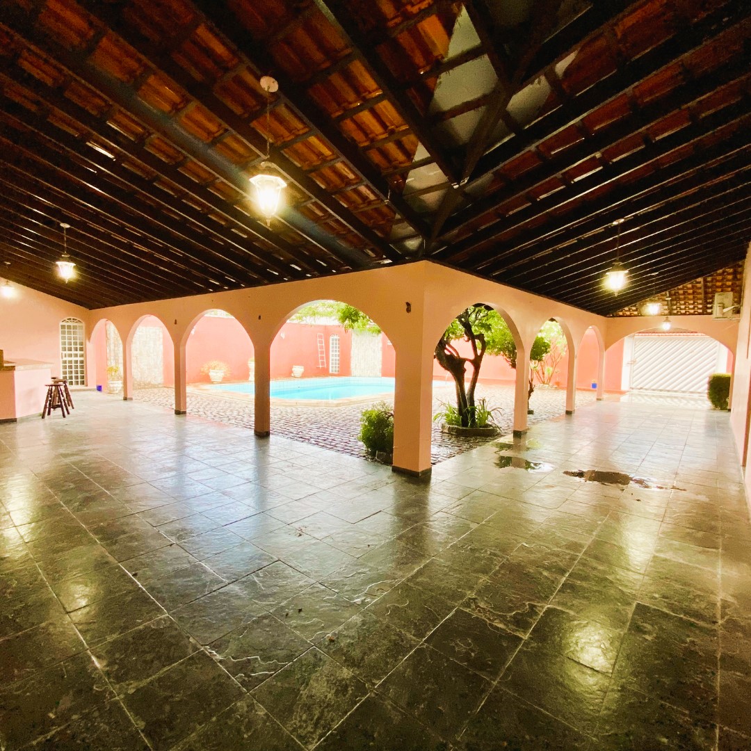 Imagem Casa com 4 Quartos para Alugar, 458 m²em Aleixo - Manaus