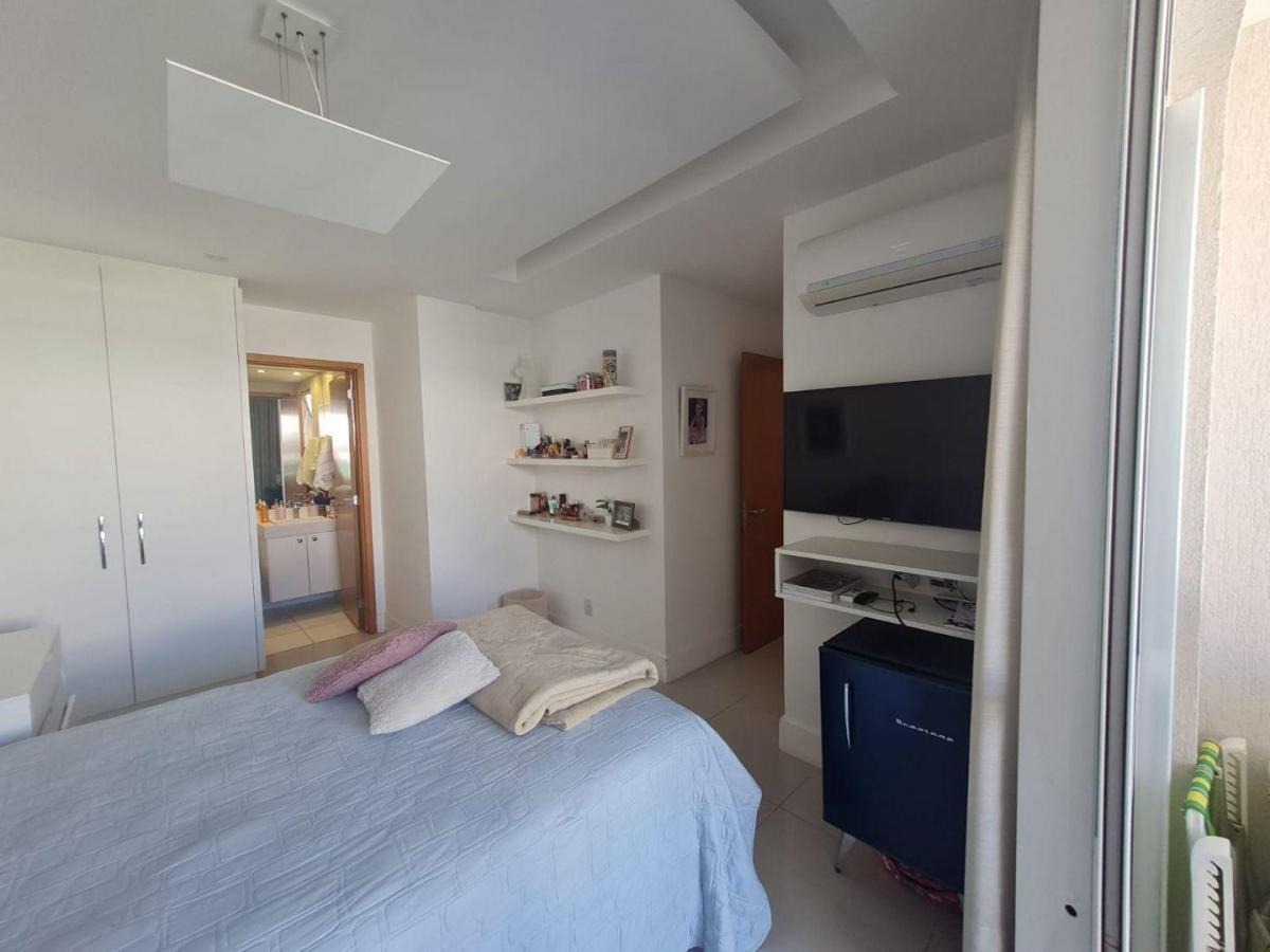 Imagem Apartamento com 4 Quartos à Venda, 263 m²em Camboinhas - Niterói Imagem Apartamento com 4 Quartos à Venda, 263 m²em Camboinhas - Niterói