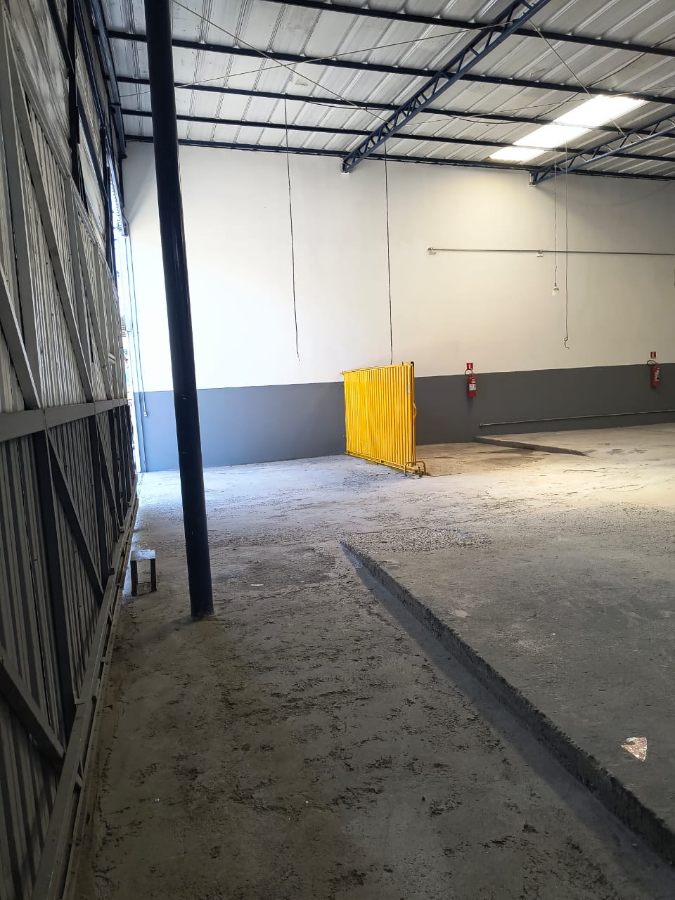 Imagem Galpão para Alugar, 540 m² em Ayrosa - Osasco