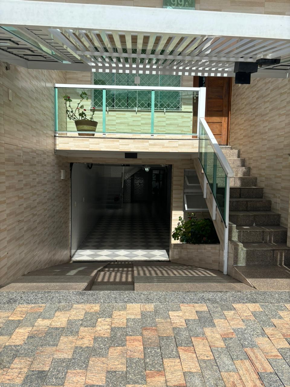 Imagem Sobrado com 3 Quartos à Venda, 196 m²em Rudge Ramos - São Bernardo do Campo Imagem Sobrado com 3 Quartos à Venda, 196 m²em Rudge Ramos - São Bernardo do Campo