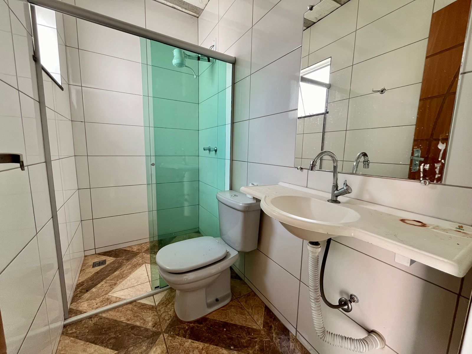 Imagem Casa com 4 Quartos à Venda, 220 m²em Rio Branco - Belo Horizonte Imagem Casa com 4 Quartos à Venda, 220 m²em Rio Branco - Belo Horizonte