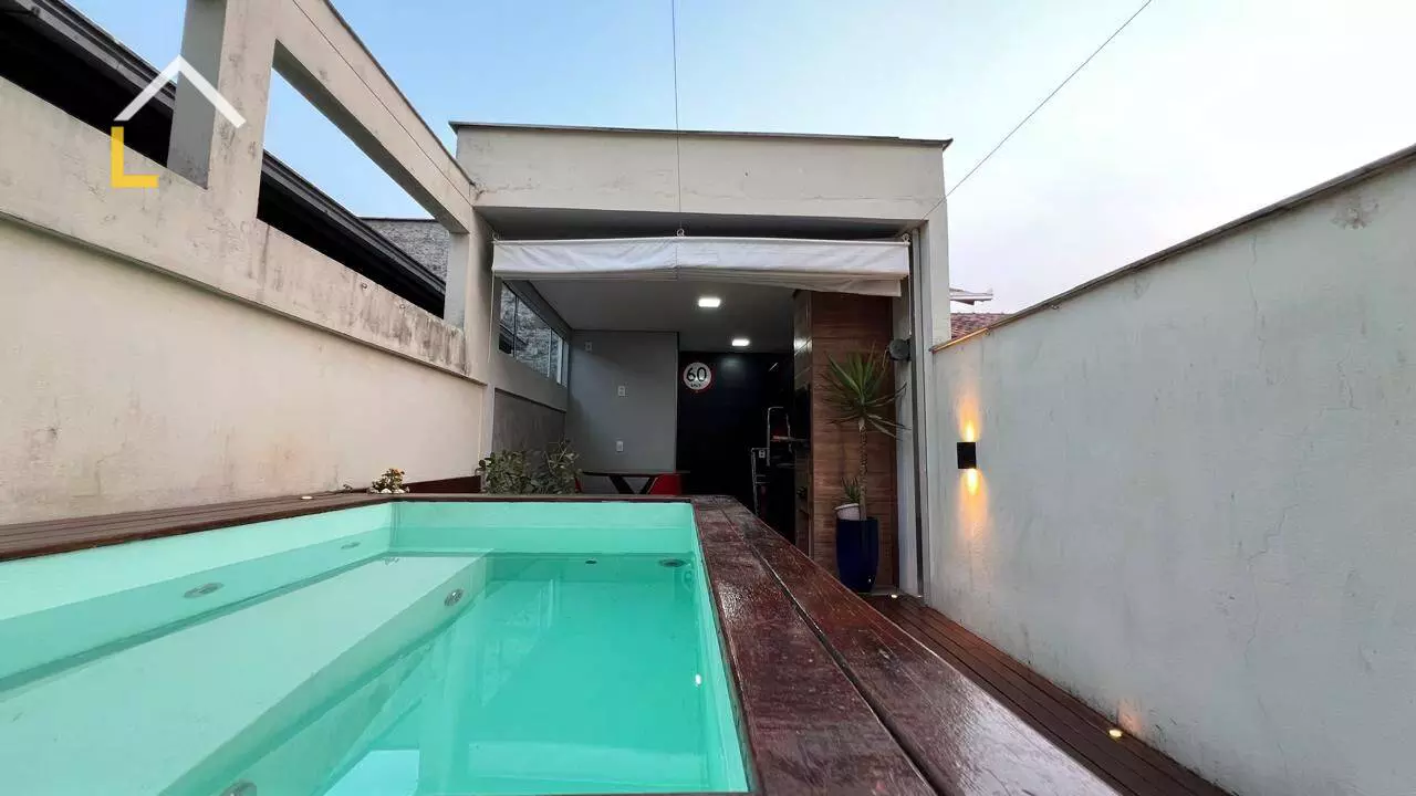 Imagem Casa com 2 Quartos à Venda, 62 m²em Vila Nova - Joinville Imagem Casa com 2 Quartos à Venda, 62 m²em Vila Nova - Joinville