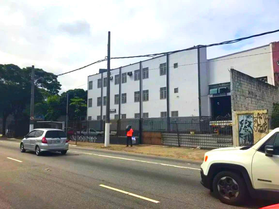 Galpão à Venda ou Locação, 1.882 m² em Mooca - São Paulo
