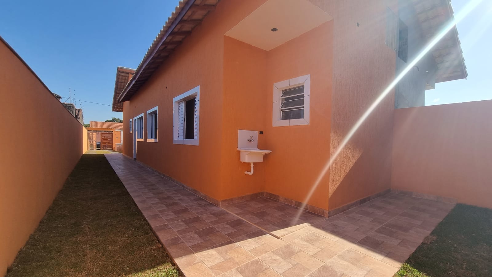 Imagem Casa com 2 Quartos à Venda, 54 m²em JARDIM LINDOMAR - Itanhaém Imagem Casa com 2 Quartos à Venda, 54 m²em JARDIM LINDOMAR - Itanhaém
