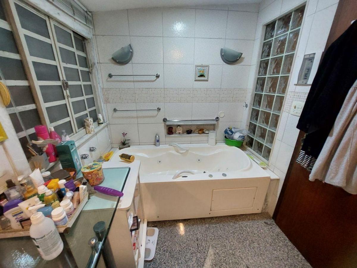 Imagem Casa com 5 Quartos à Venda, 240 m²em Maravista - Niterói