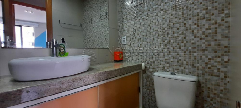 Foto do imóvel Apartamento com 2 Quartos à Venda, 60 m² em Encruzilhada - Recife