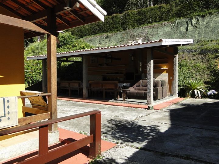Imagem Casa com 4 Quartos à Venda, 250 m² em Várzea - Teresópolis