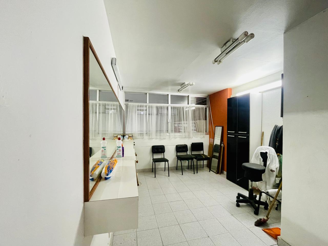 Imagem Loja à Venda, 33 m²em Várzea - Teresópolis Imagem Loja à Venda, 33 m²em Várzea - Teresópolis