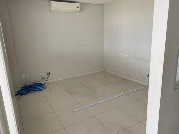Imagem Sala Comercial à Venda,  em Sítio Tamboré Alphaville - Barueri