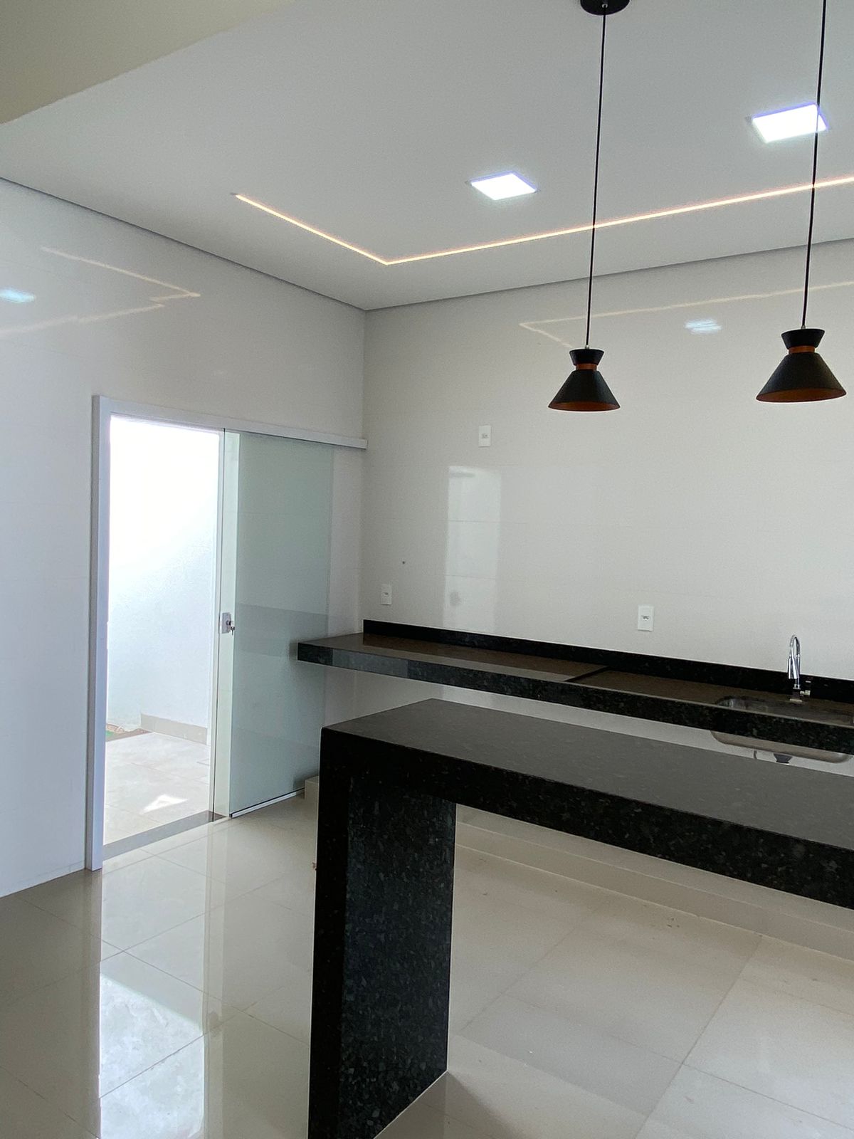 Imagem Casa com 3 Quartos à Venda, 85 m²em Segismundo Pereira - Uberlândia Imagem Casa com 3 Quartos à Venda, 85 m²em Segismundo Pereira - Uberlândia