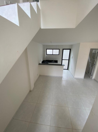 Imagem Casa de Condomínio com 2 Quartos à Venda, 80 m² em Ponta Negra - Natal