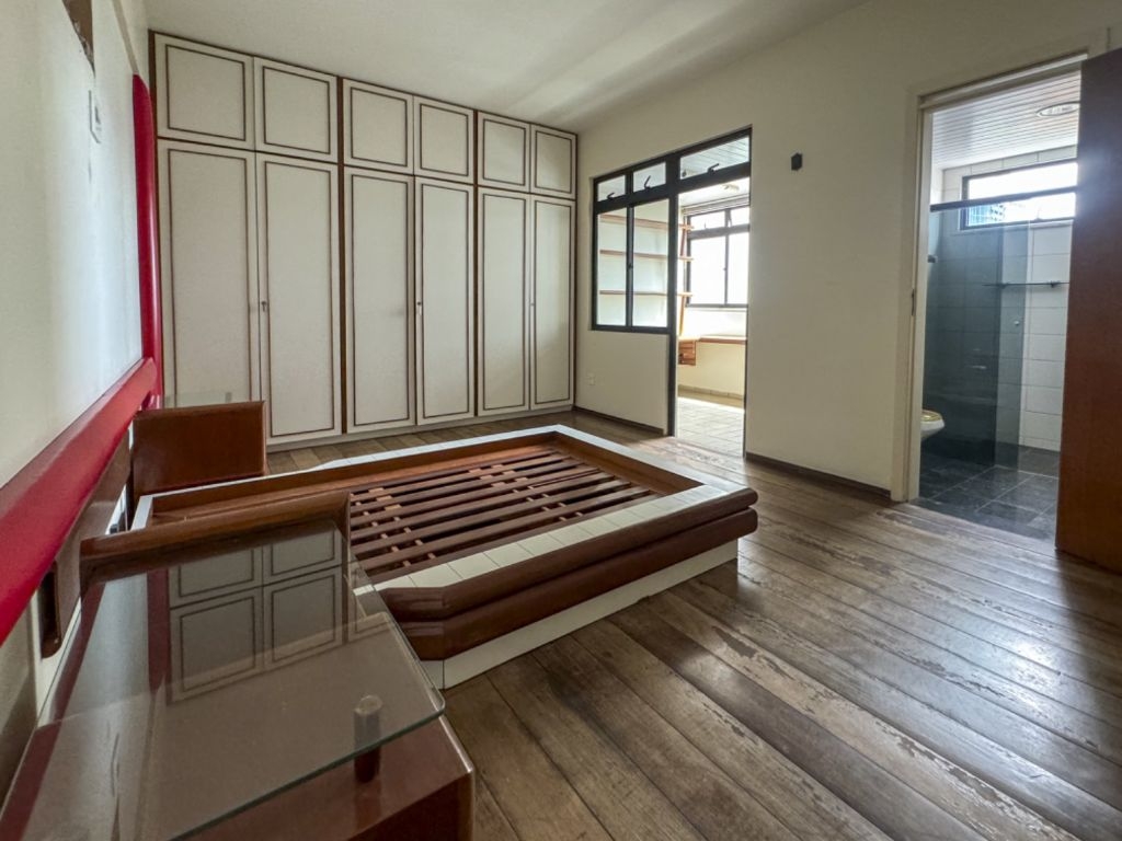 Imagem Apartamento com 4 Quartos à Venda, 215 m²em Meireles - Fortaleza Imagem Apartamento com 4 Quartos à Venda, 215 m²em Meireles - Fortaleza