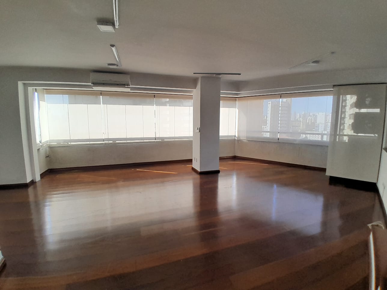 Imagem Apartamento com 3 Quartos à Venda ou Locação, 245 m² em Aclimação - São Paulo