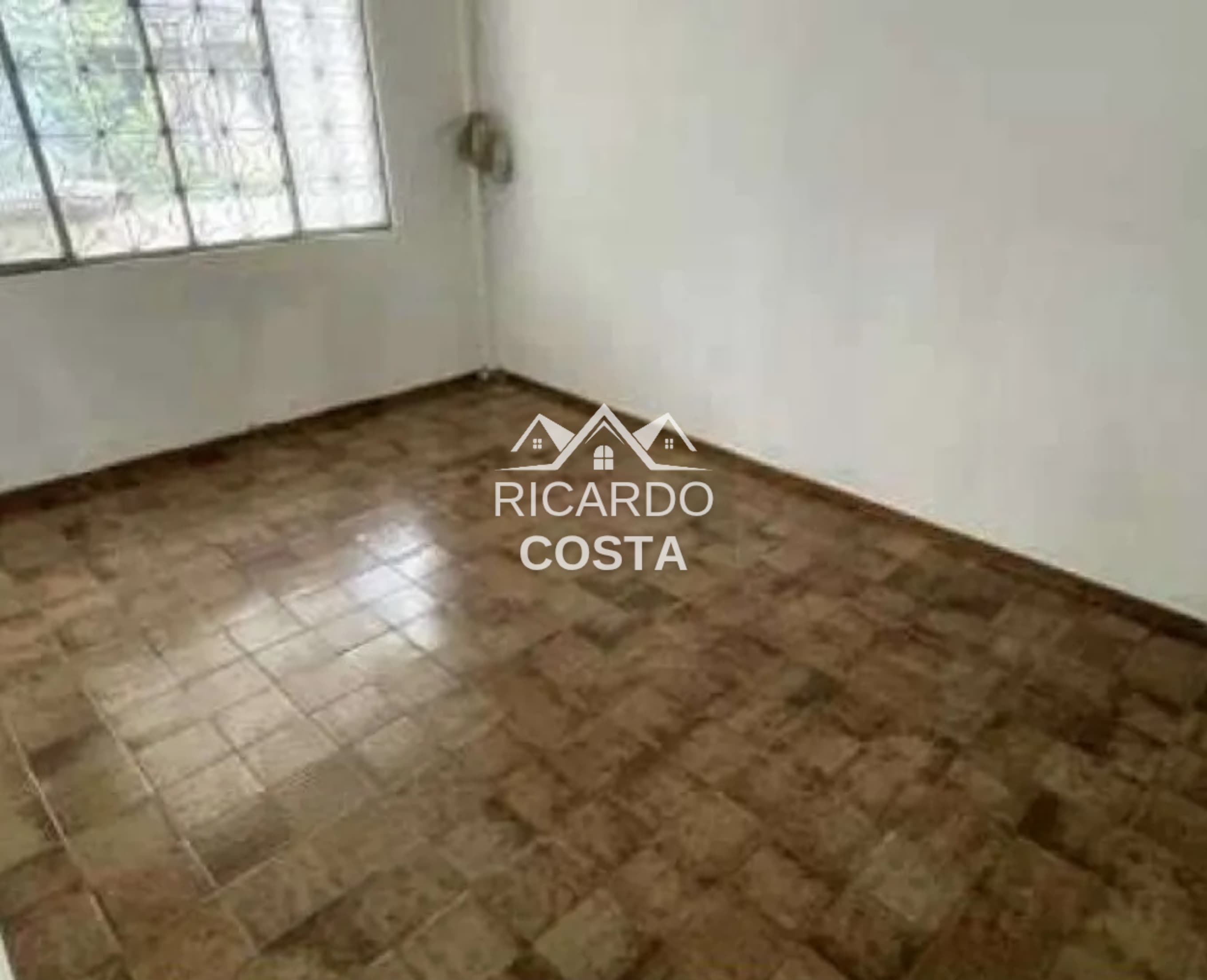Imagem Casa com 2 Quartos à Venda, 307 m² em Taquara - Rio de Janeiro Imagem Casa com 2 Quartos à Venda, 307 m² em Taquara - Rio de Janeiro