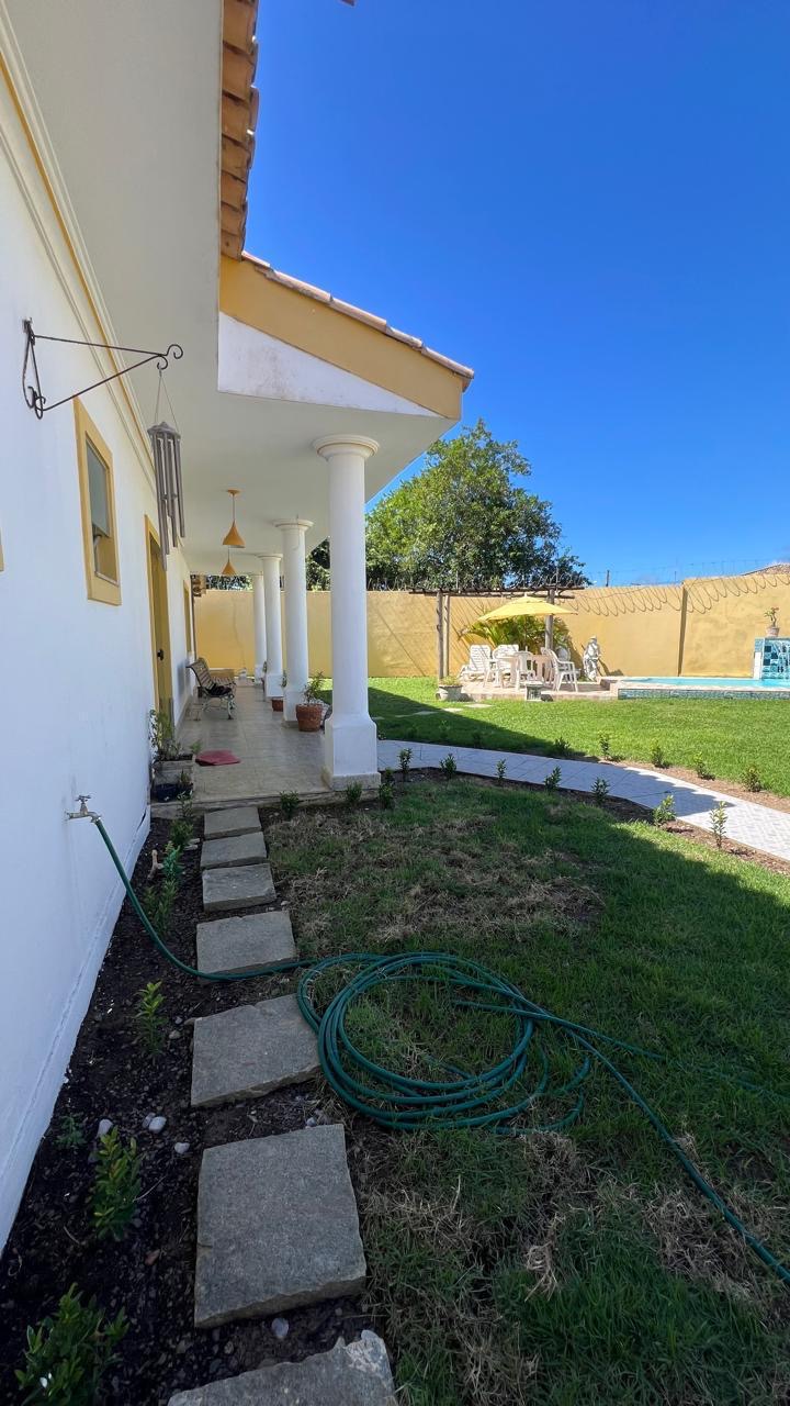 Imagem Casa com 3 Quartos para Alugar, 200 m²em Buraquinho - Lauro de Freitas Imagem Casa com 3 Quartos para Alugar, 200 m²em Buraquinho - Lauro de Freitas