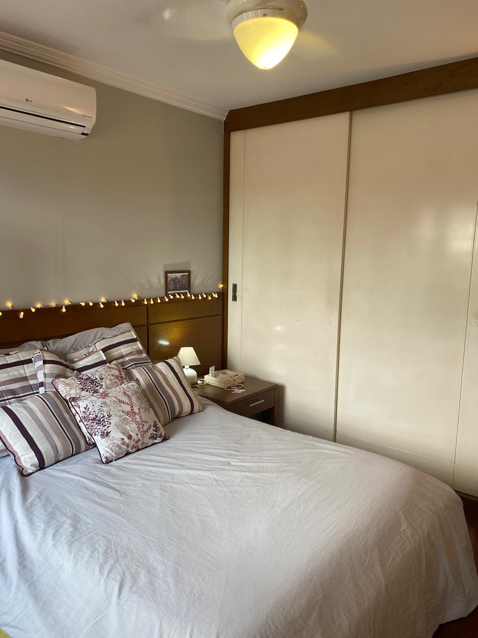 Imagem Casa com 3 Quartos à Venda, 220 m²em Jardim da Glória - São Paulo Imagem Casa com 3 Quartos à Venda, 220 m²em Jardim da Glória - São Paulo