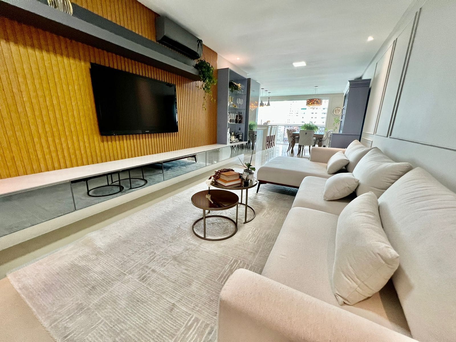 Apartamento com 3 Quartos à Venda, 120 m²em Pioneiros - Balneário Camboriú