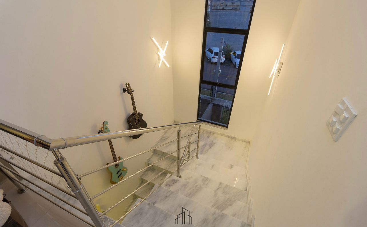 Imagem Casa com 2 Quartos à Venda, 172 m² em Portão - Curitiba Imagem Casa com 2 Quartos à Venda, 172 m² em Portão - Curitiba