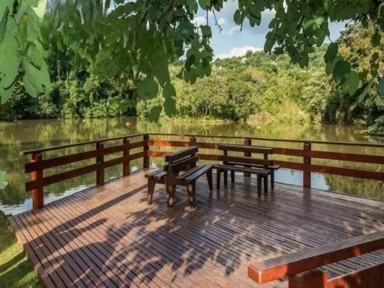 Imagem Casa de Condomínio com 3 Quartos à Venda, 217 m²em Transurb - Itapevi Imagem Casa de Condomínio com 3 Quartos à Venda, 217 m²em Transurb - Itapevi
