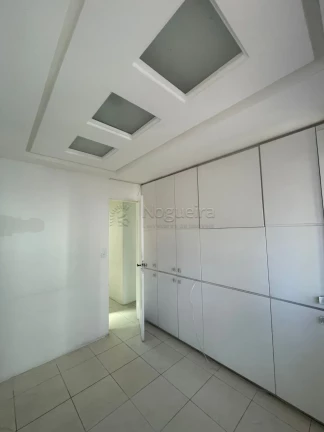Imagem Apartamento com 2 Quartos à Venda, 42 m² em Boa Viagem - Recife