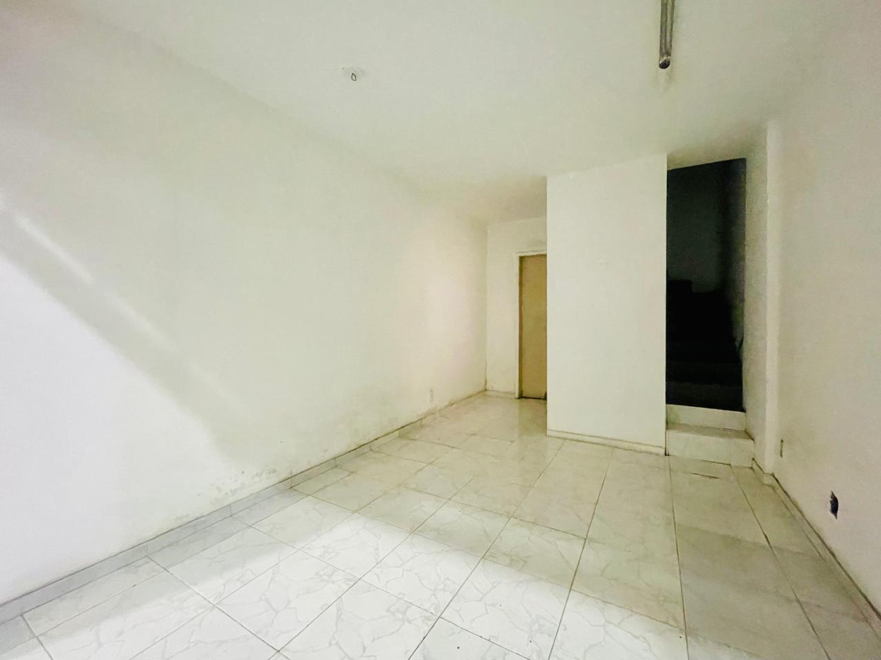Loja à Venda, 37 m²em Várzea - Teresópolis