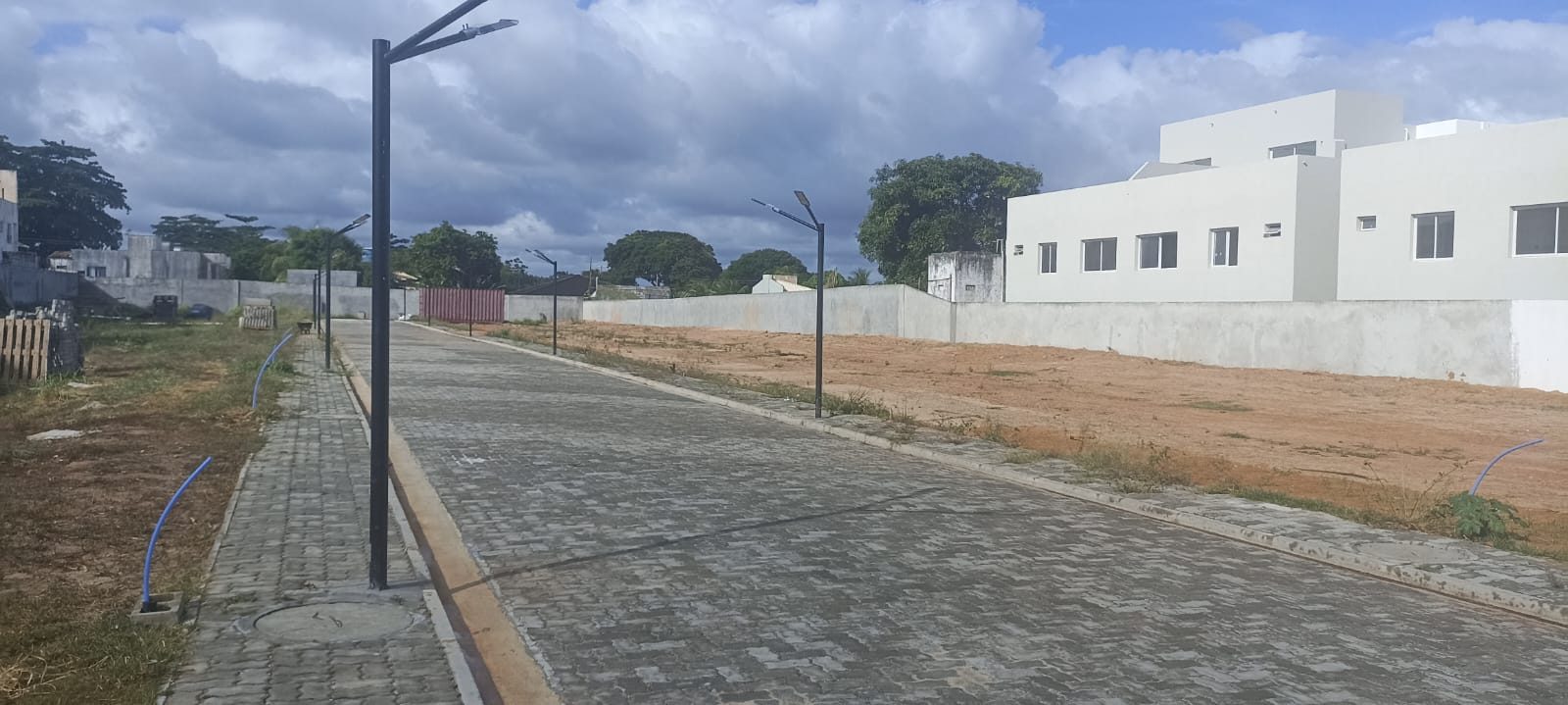 Imagem Terreno à Venda, 155 m²em Buraquinho - Lauro de Freitas