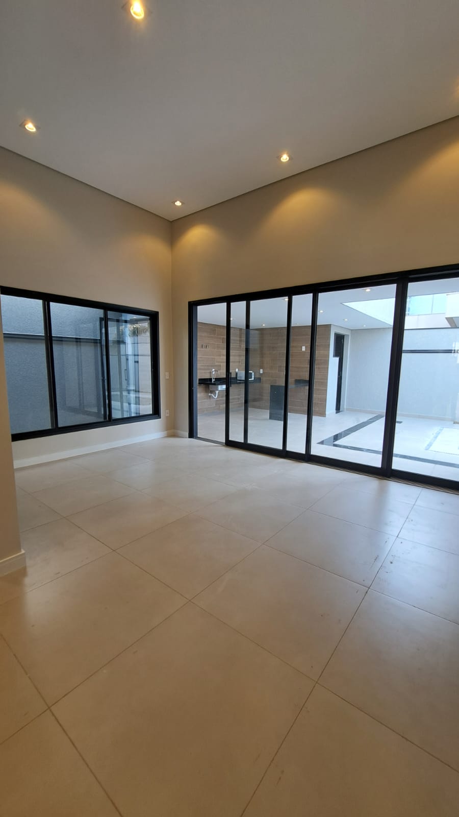 Imagem Casa com 3 Quartos à Venda, 220 m² em Jardim Residencial Giverny - Sorocaba Imagem Casa com 3 Quartos à Venda, 220 m² em Jardim Residencial Giverny - Sorocaba